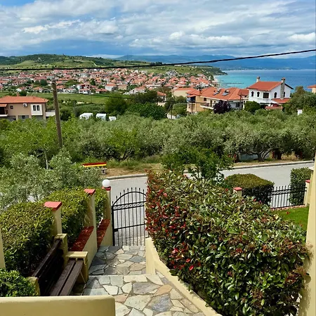 Despoina Meletiadou Apartment Nea Roda