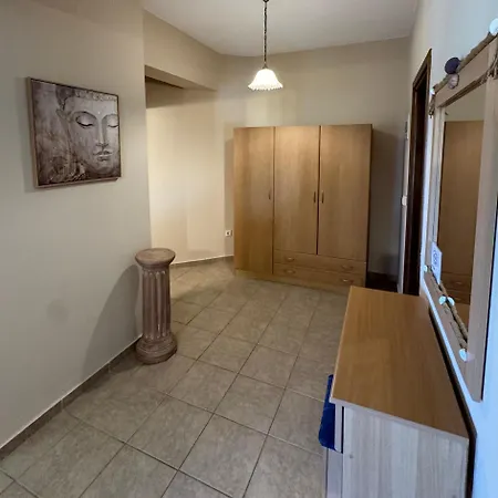 Despoina Meletiadou Apartment Nea Roda